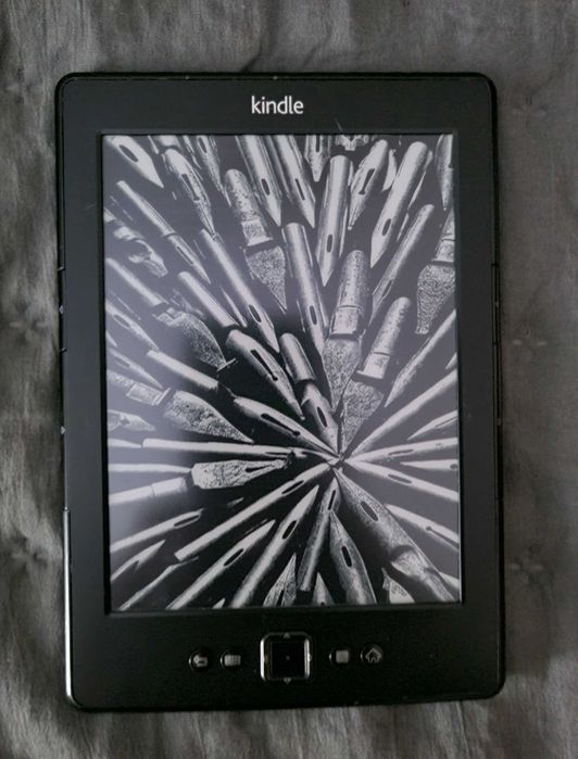 Kindle Paperwhite - Oferta de Cabo e Capa