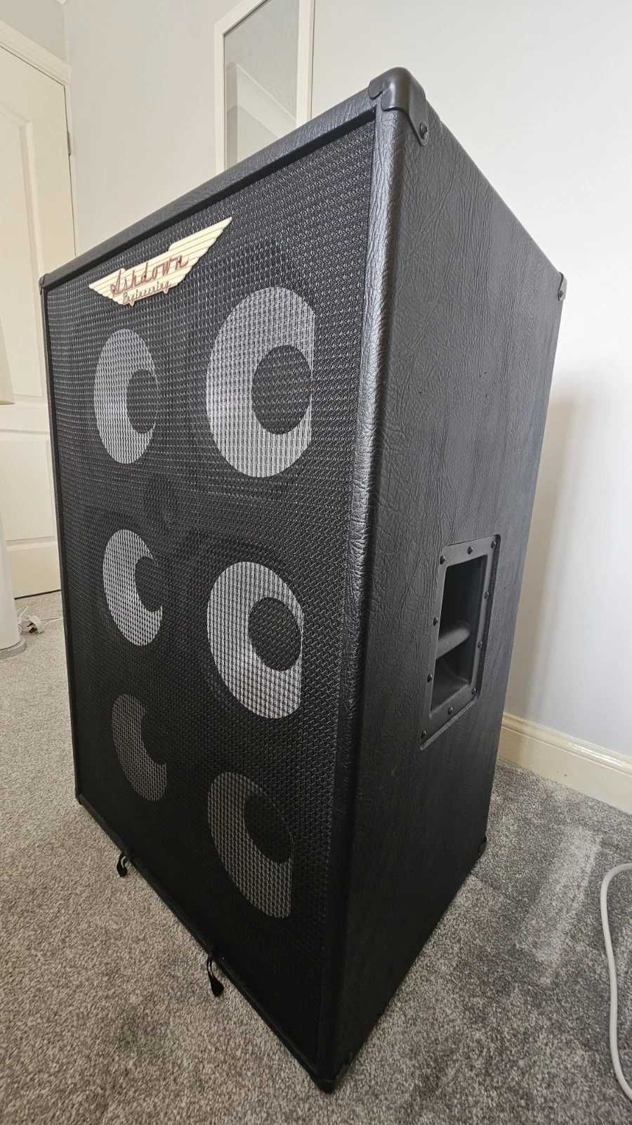 Ashdown RM 610T gitarowa kolumna basowa 900 wat 4 ohm