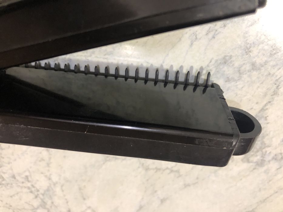 Плойка випрямлювач волосся