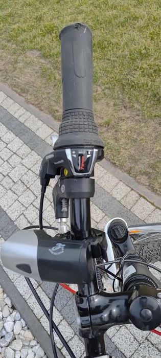 Rower młodzieżowy Btwin rockrider 5.1  rama xs, z dodatkami