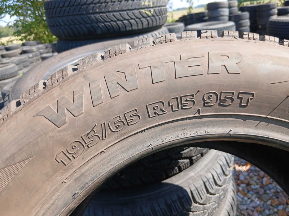 Opona używana 195/65R15 Tigar Winter 1szt.