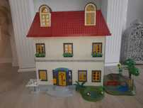 Playmobil dom piętrowy z wyposażeniem