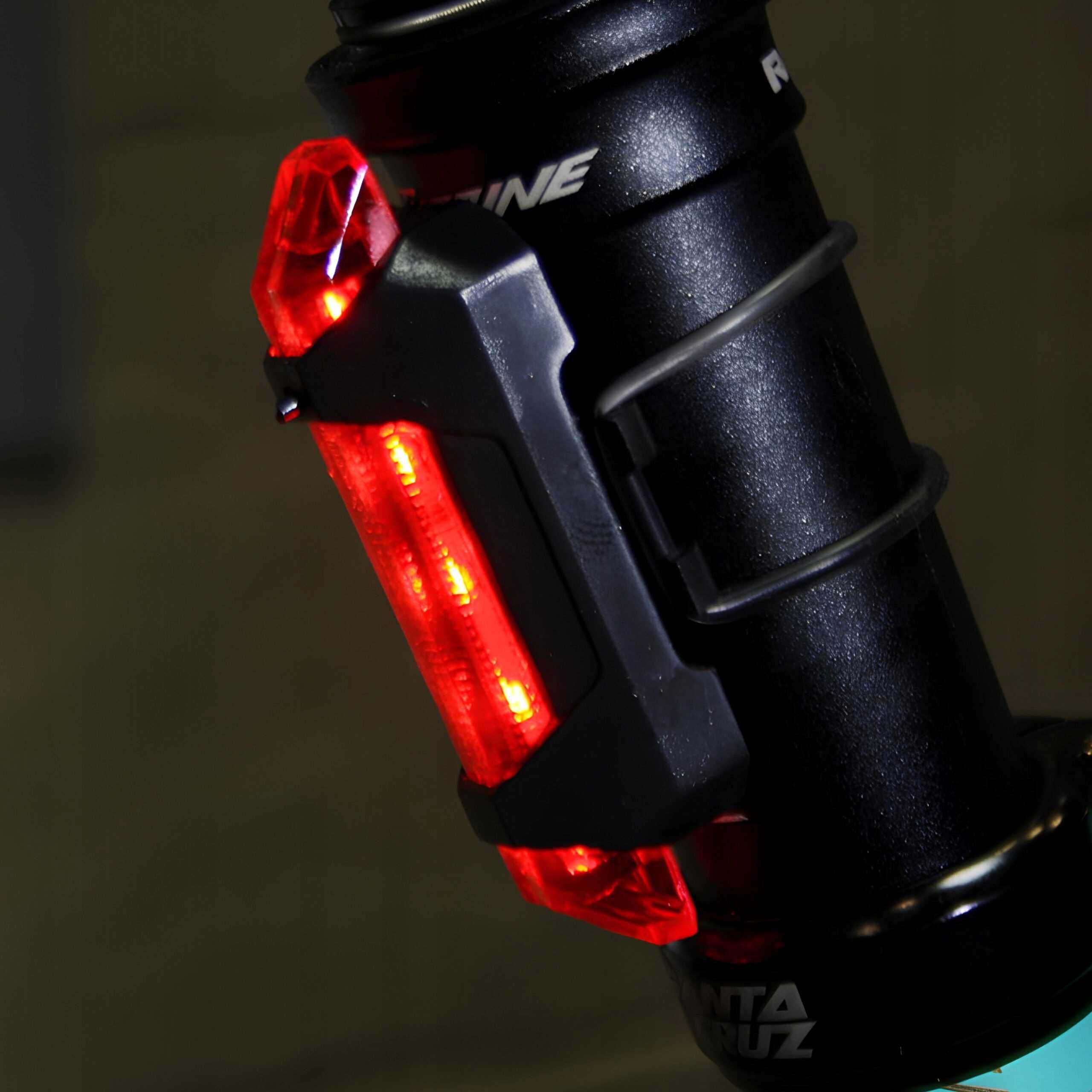 Lampka rowerowa latarka LED tylna mocna oświetlenie USB