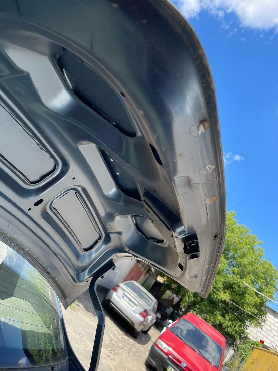 Кришка багажника Dacia Renault Logan