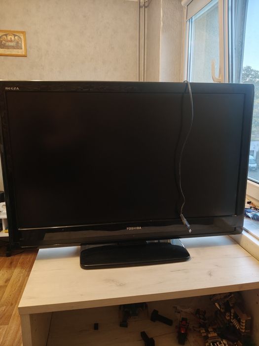 Telewizor Toshiba 37 cali