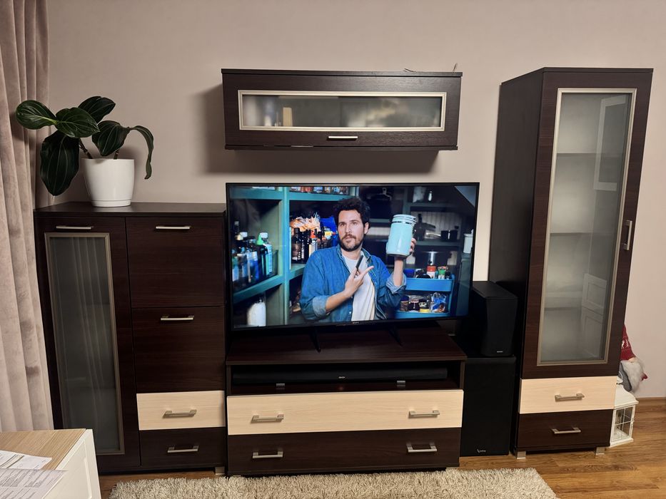 Meblościanka brązowa