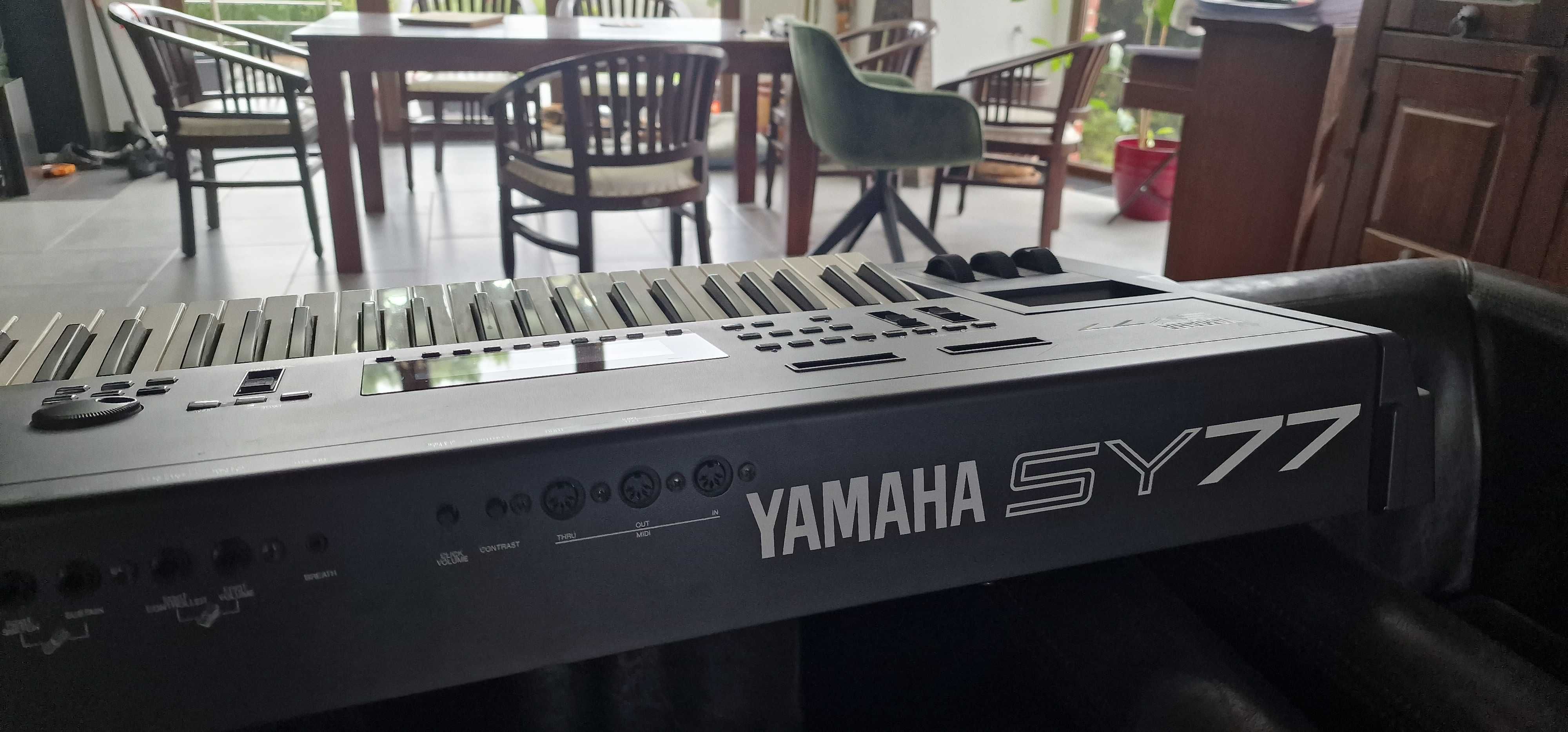 Yamaha SY 77  syntezator jak DX 7 DX7