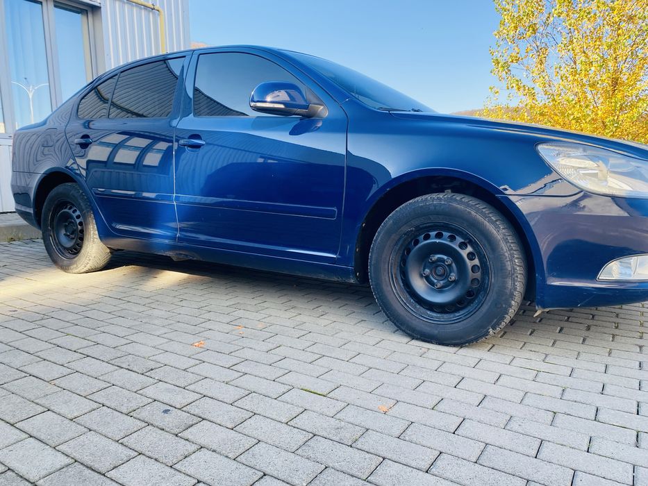 Продам skoda octavia A5 1.6 TDI