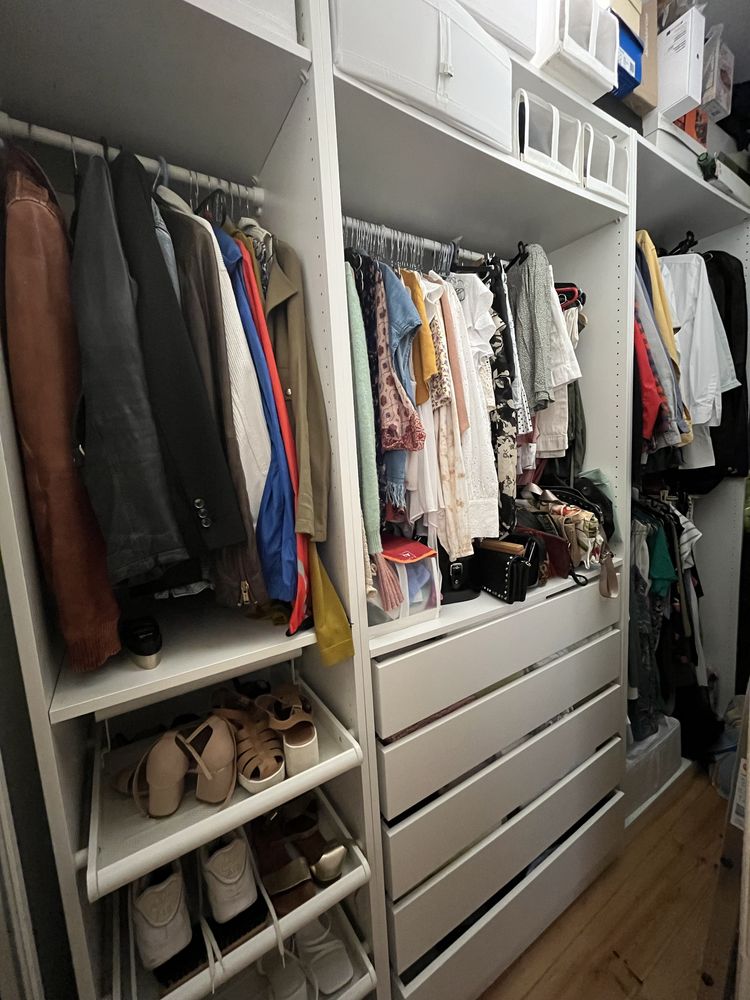 Roupeiro módulos IKEA