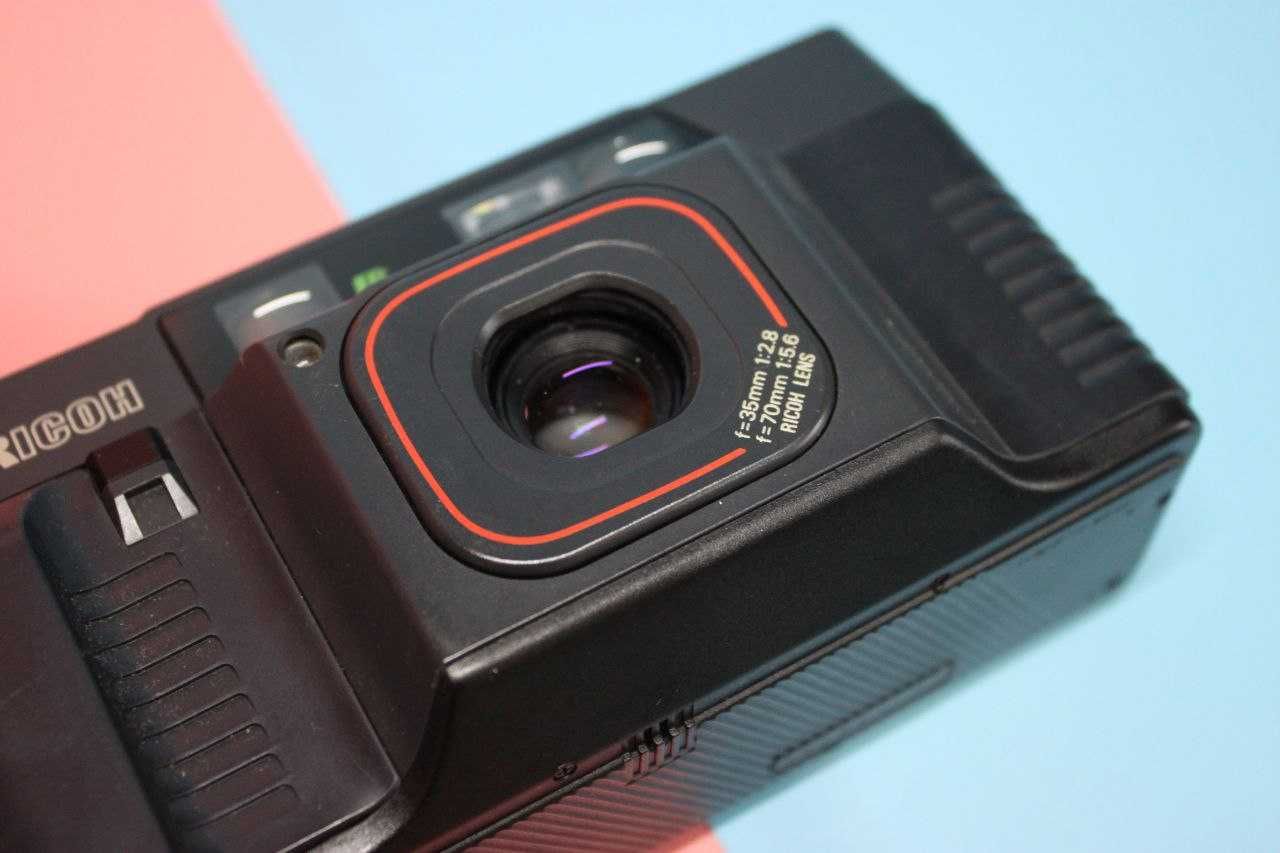 Плівочна фотокамера Ricoh TF-900 automatic