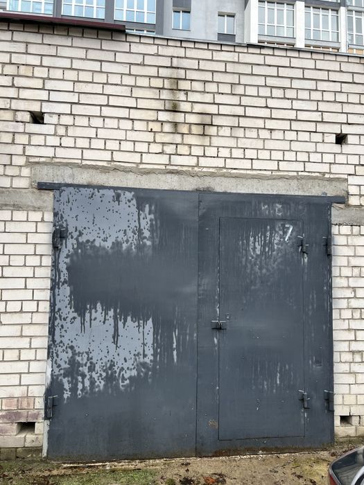 Капітальний гараж в центрі