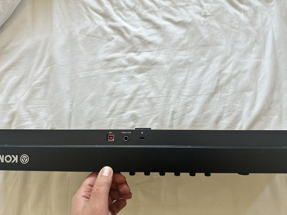 MIDI клавіатура Komplete Kontrol A49
