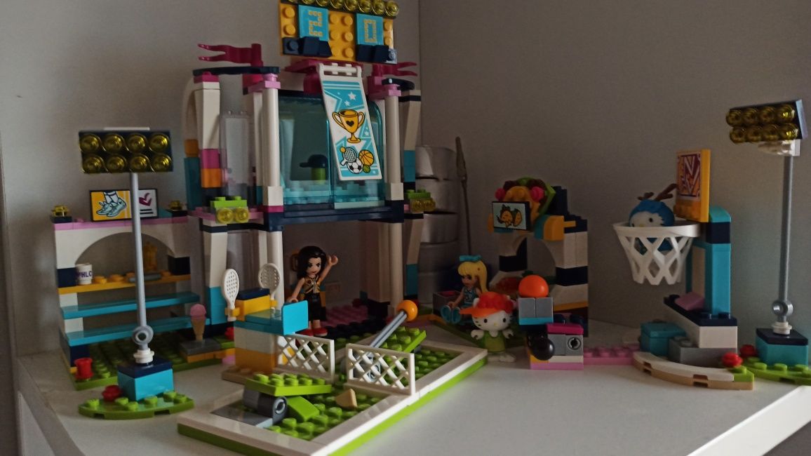 LEGO Friends 41338 Stadion Sportowy + gratisy