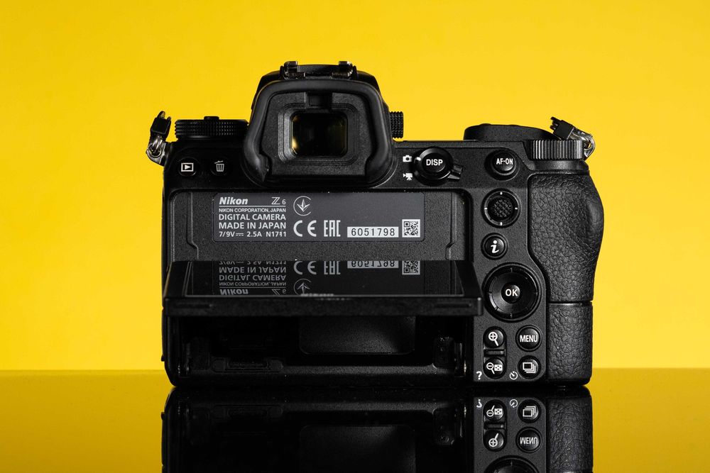Nikon Z6 + Karta pamięci CFExpress 256 GB + dodatkowy akumulator