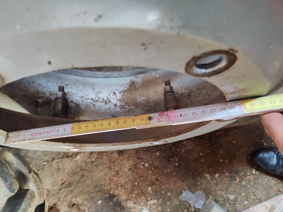 Sprzedam opony miedzyrzedziowe alliance Massey Ferguson