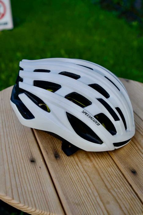 Шолом Specialized PROPERO 3 ANGI MIPS CE