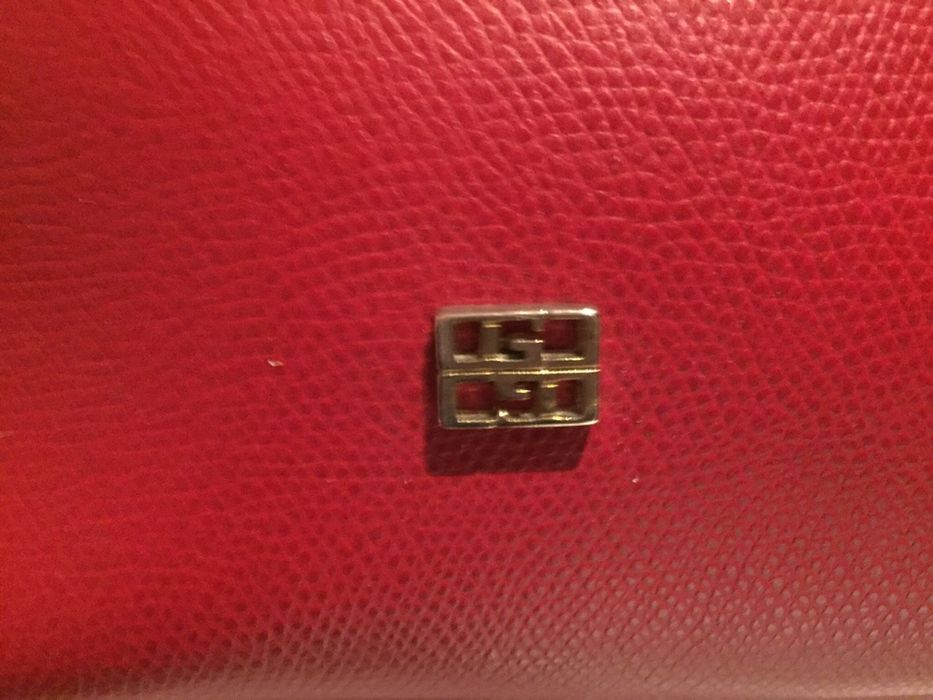 Baixa preco Mala Gloria Ortiz em pele nova