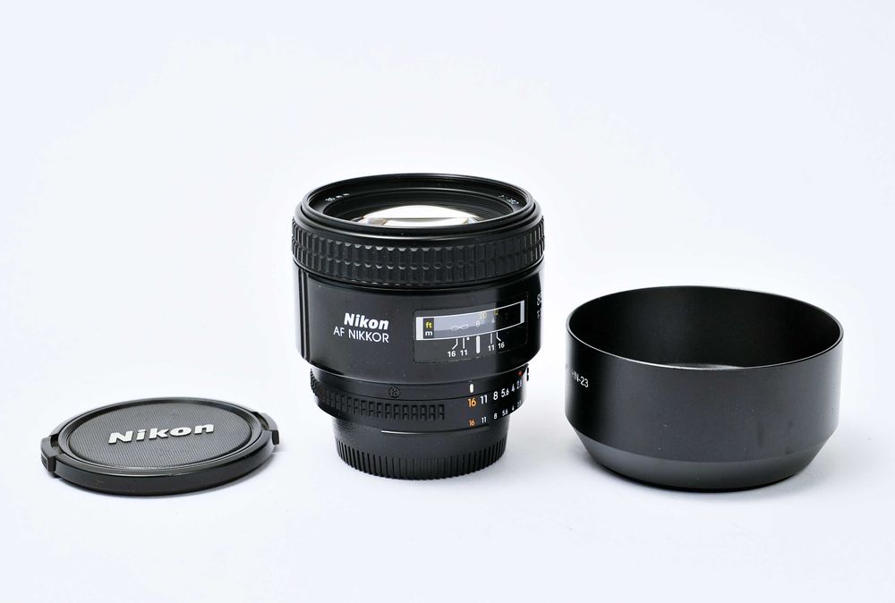 Nikon 85mm f/1.8 AFD