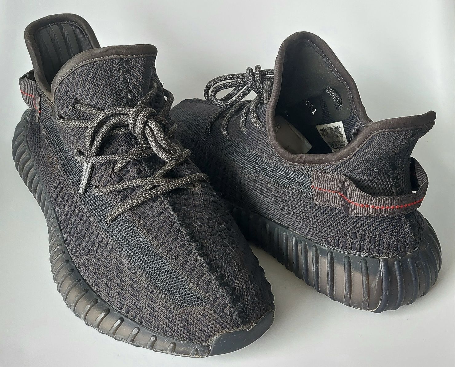 Buty Adidas Yezzy Boost V2 Black roz. 40
Buty Adidas Yezzy Boost V2 Bl