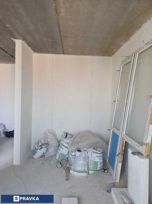 Срочная продажа! 2 комнатная в кирпичном доме. Закрытая территория!