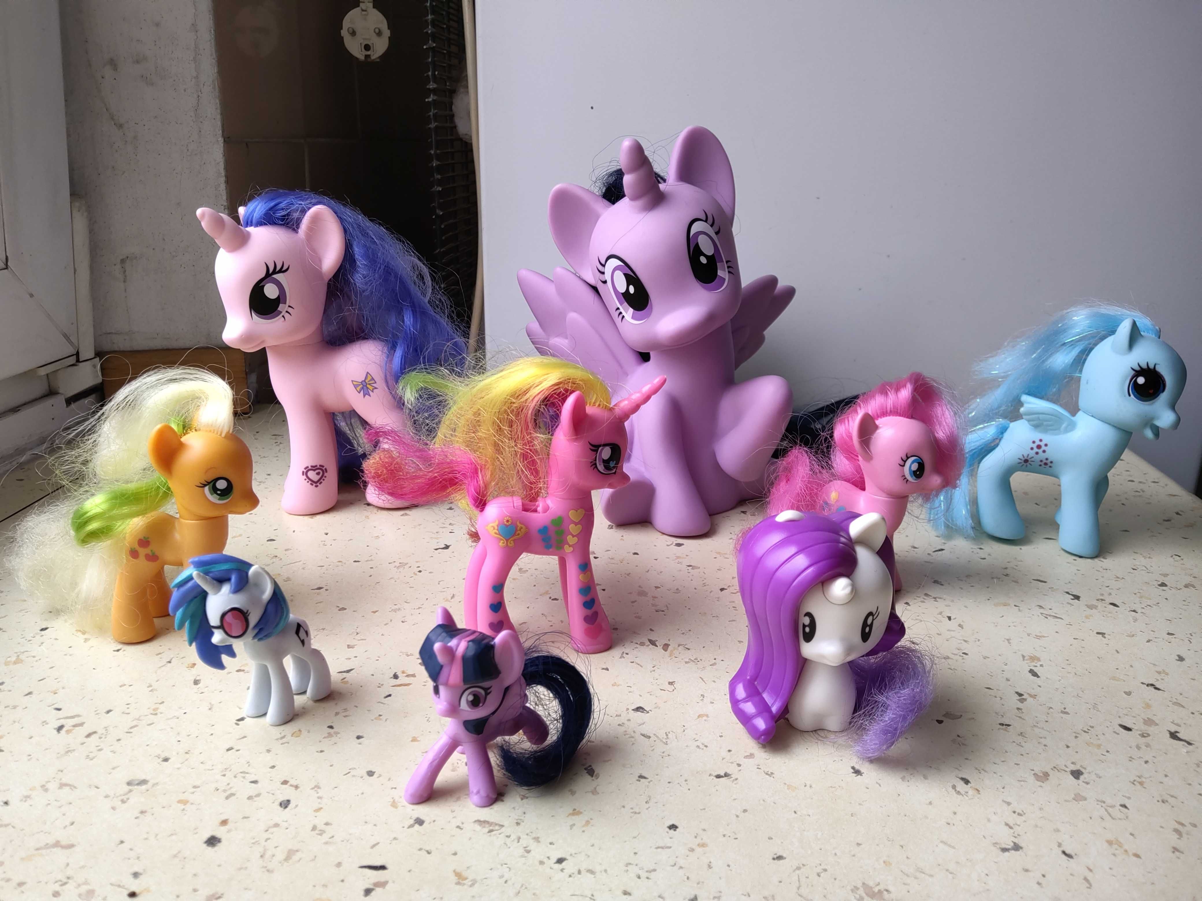 Kolekcja konie koniki, kucyki kuce, jednorożec, pony pegaz, też Hasbro