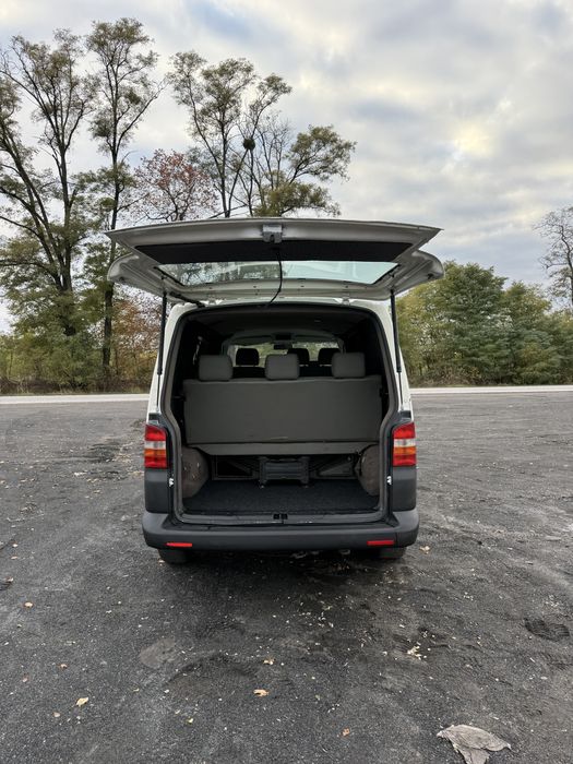 Авто Volkswagen Transporter T5 пасажир 8+1 1.9 TDI