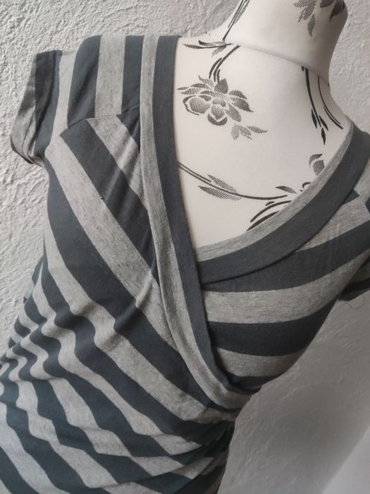 Wygodna bluzka tunika dzianinowa 44 XXL bandażowa