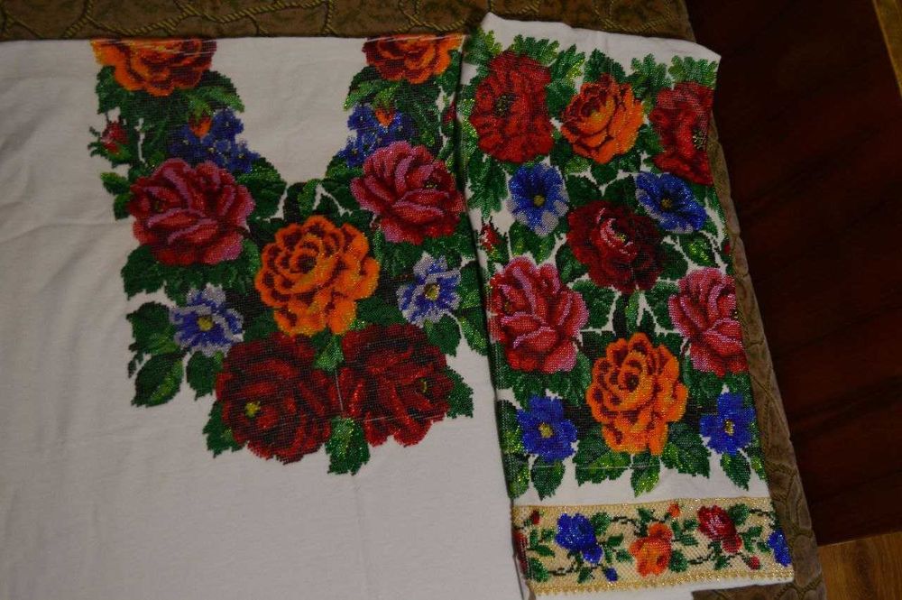 Буковинська, горошівська сорочка.