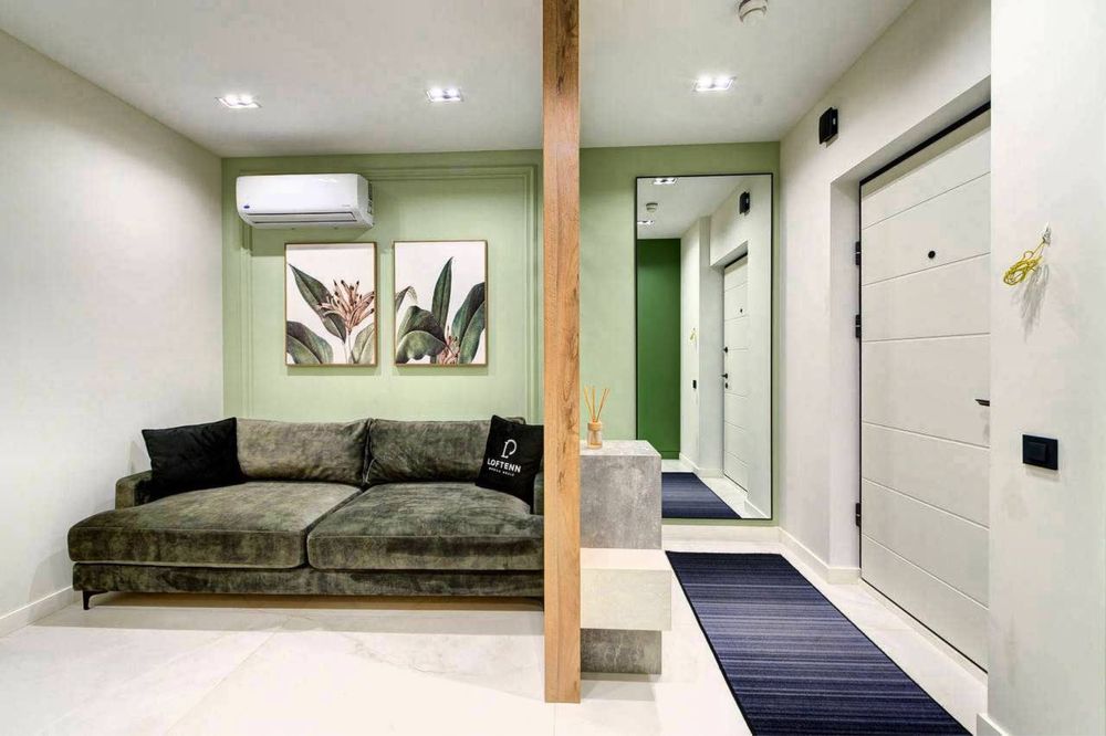 возле метро позняки сдаю квартиру посуточно / почасово цена подарок