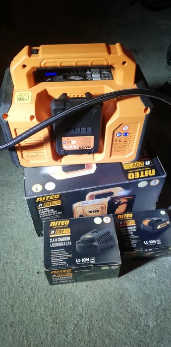 Akumulatorowy kompresor 20V MAX Niteo + akumulator + ładowarka