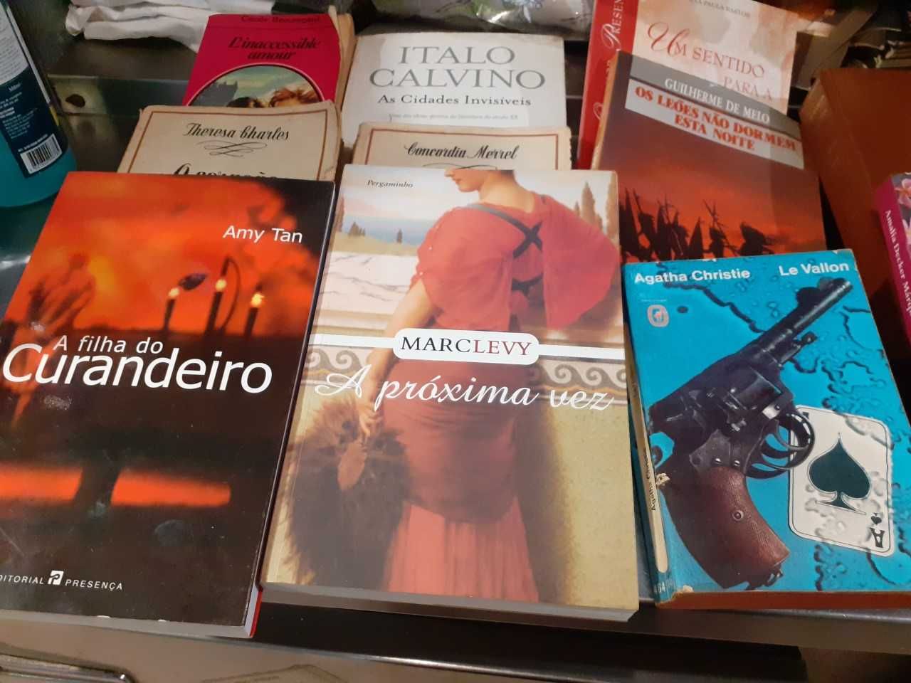 Livros de Literatura.