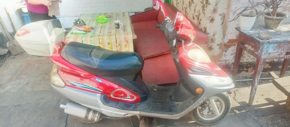 Продам скутер двухместный