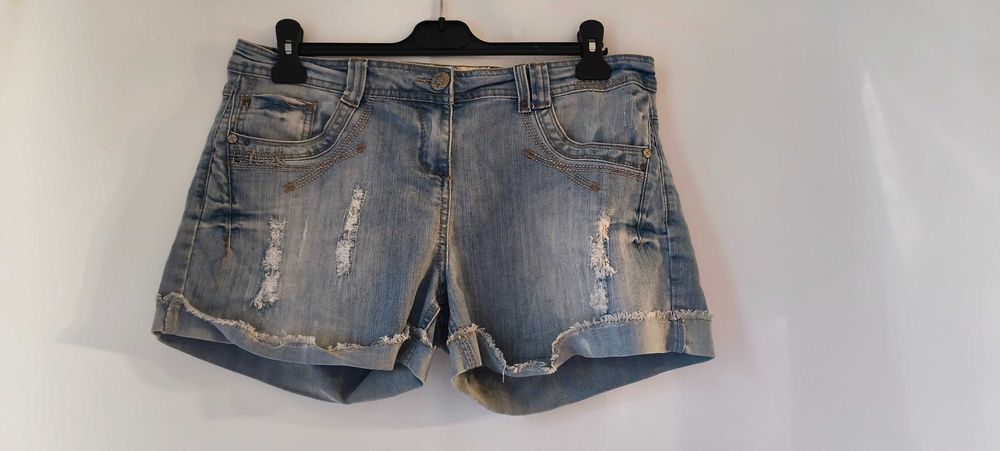 Jeansowe spodenki rozmiar 42