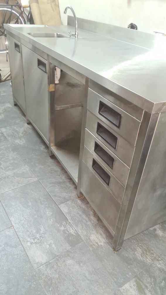 Bancada inox com pia