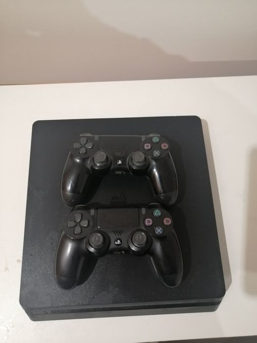 Playstation 4 e comandos, jogos de mídia física e conta digital de ps4