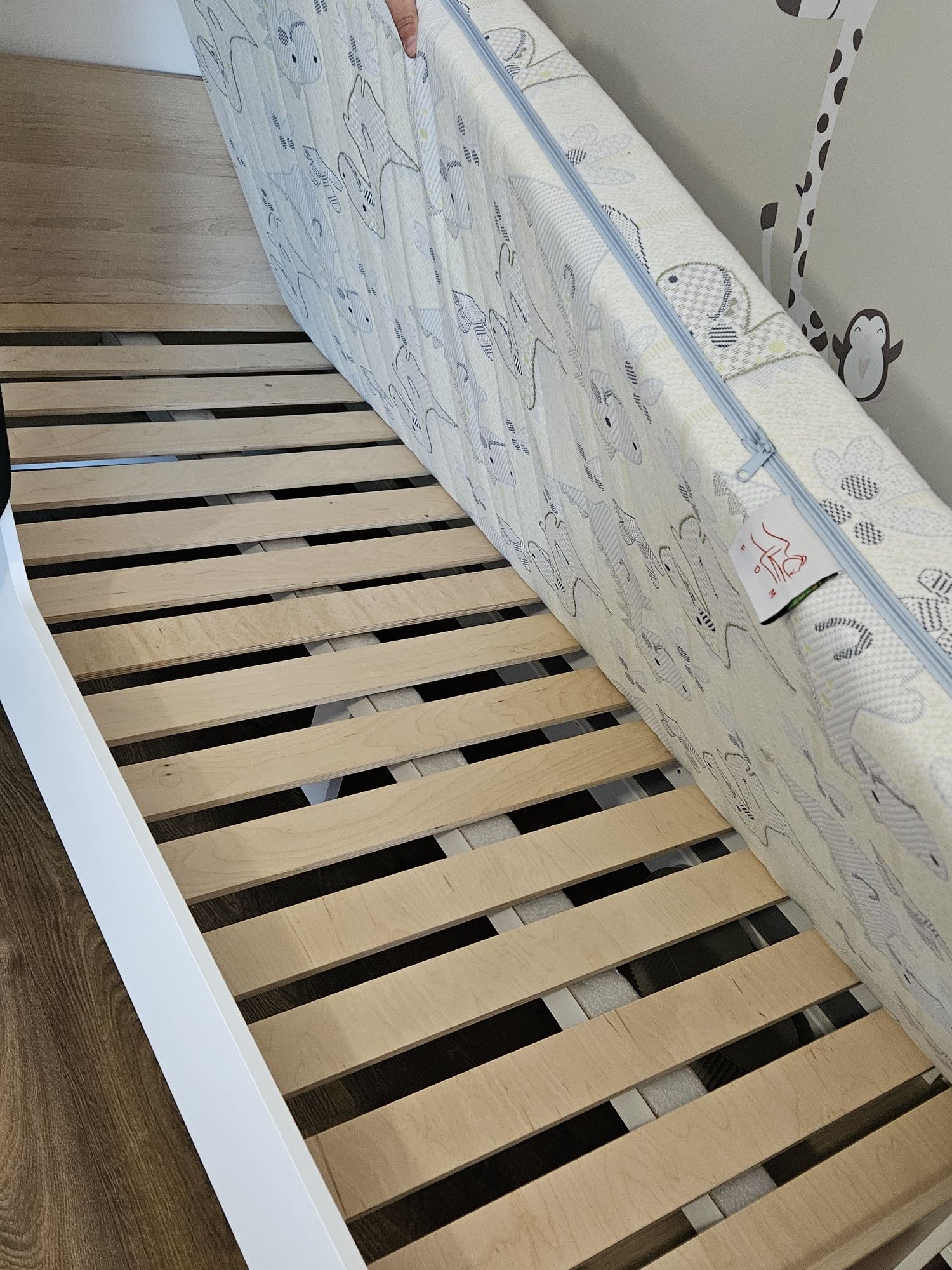 Łóżko Klupś 180×80 z materacem  BDB