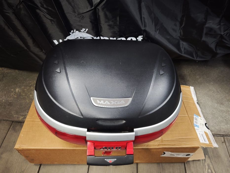 Kufer GIVI centralny maxia 56L