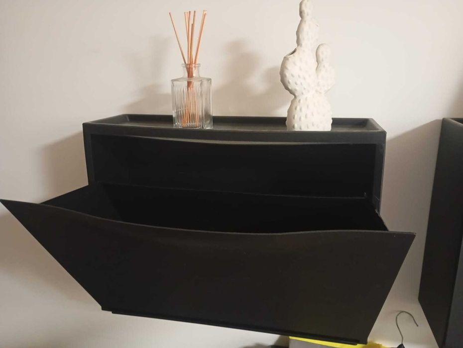 Sapateira ikea preta