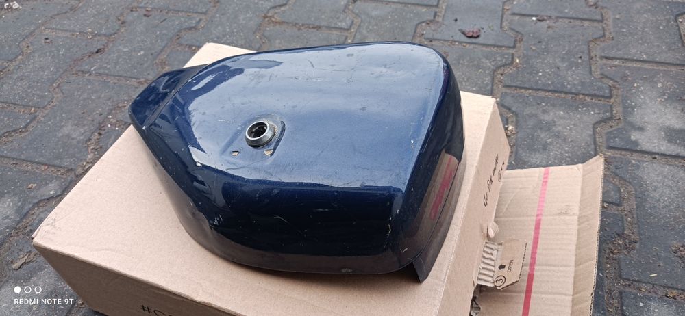 Dekiel boczek puszka obudowa pokrywa cześć z MZ etz 150 251