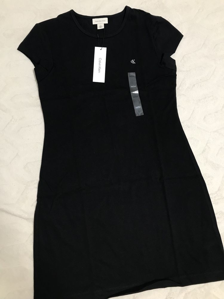 Продам жіночу спортивну сукню Calvin Klein