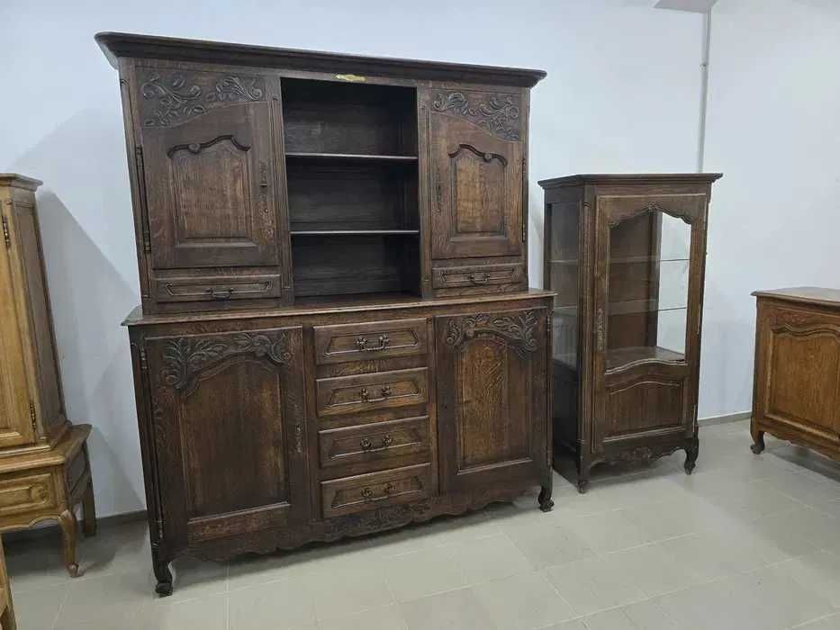 Kredens witryna w stylu ludwikowskim. Transport cały kraj.