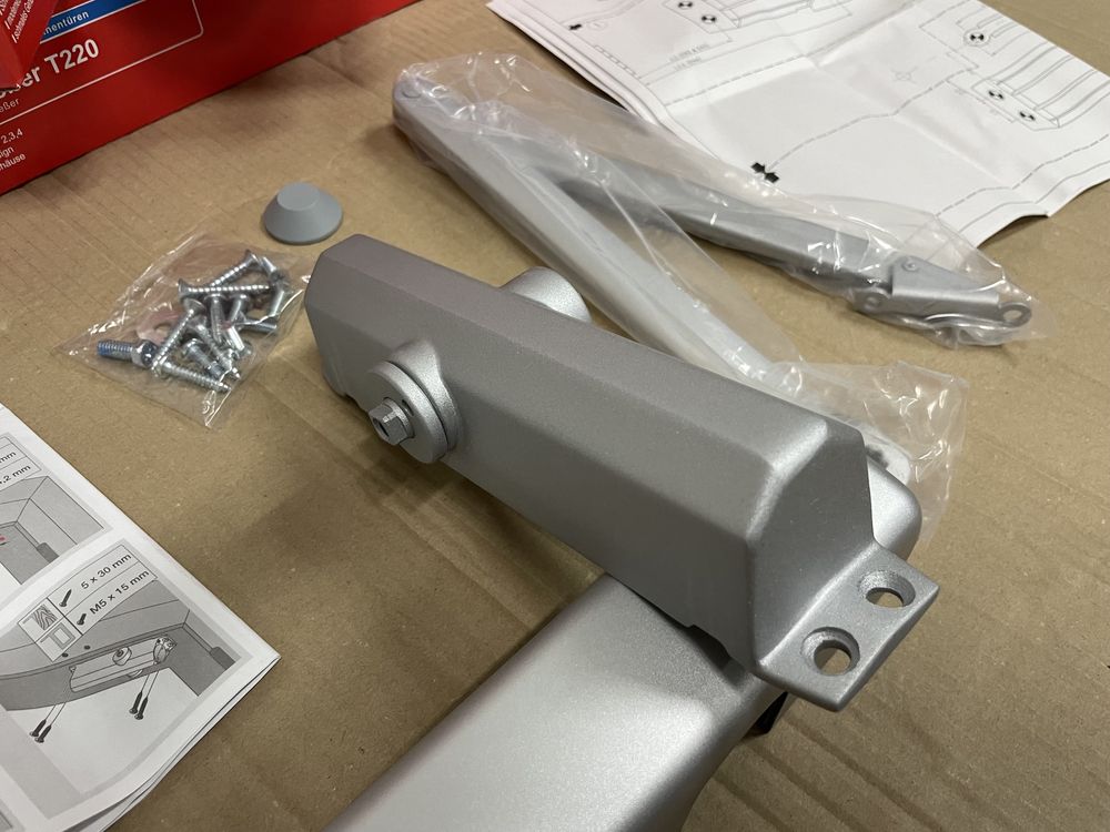 Samozamykacz drzwiowy drzwi NOWY! ASSA ABLOY