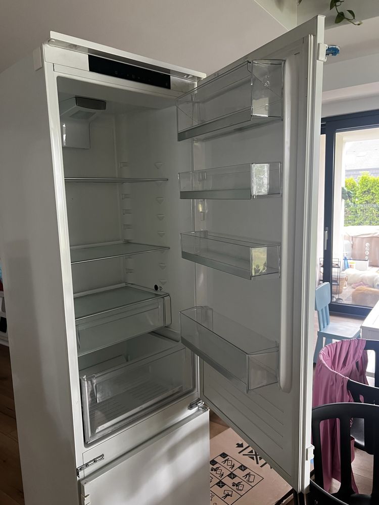 Lodowka do zabudowy ikea/ elektrolux