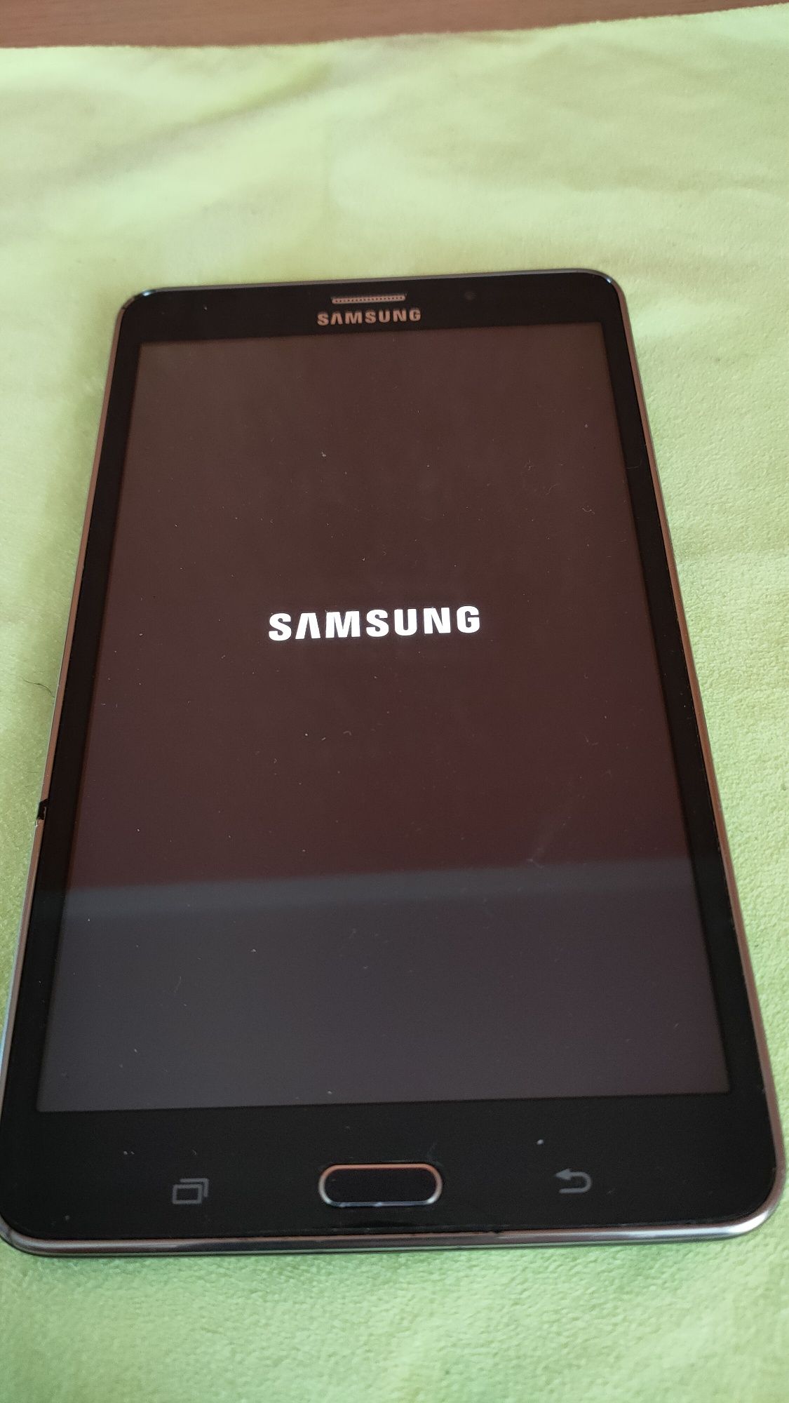 Планшет Samsung Tab4"7+SIM слот