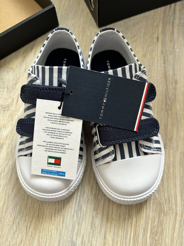 Tommy Hilfiger sneakersy 27