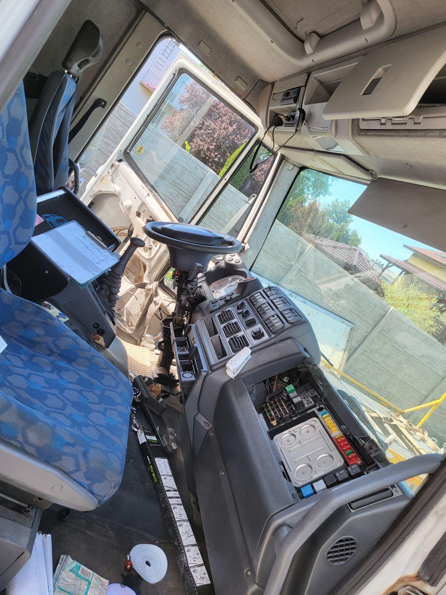 Iveco Eurocargo 120 most silnik 6 skrzynia kabina drzwi części