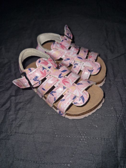 Sandałki dziecięce rozmiar 21