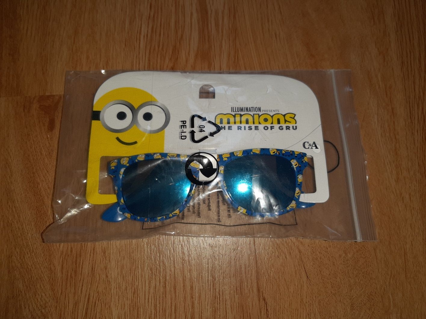 NOWE okulary przeciwsłoneczne C&A Minionki dla chłopca chłopięce