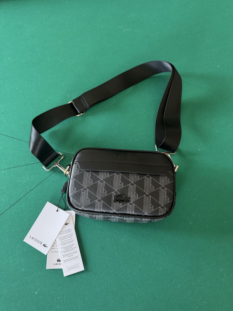 Bolsa Lacoste Monograma