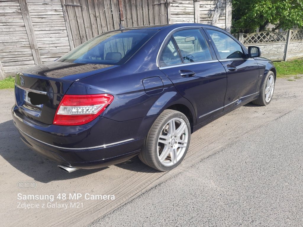 Mercedes w204 320cdi książka serwisowa super stan